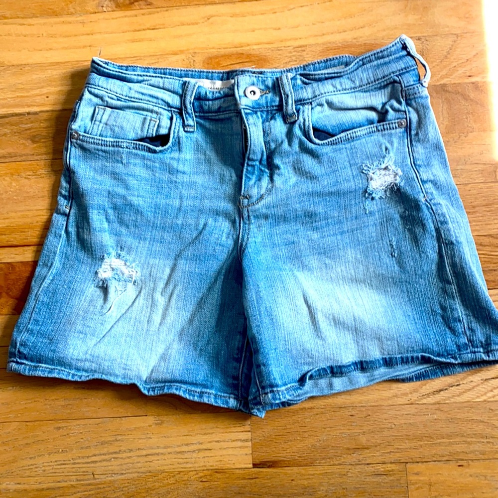 Pilcro letterpress slim boyfriend shorts